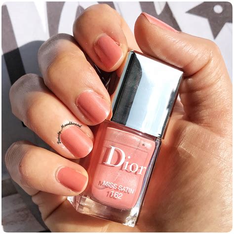 rouge dior vernis miss satin|dior vernis nails.